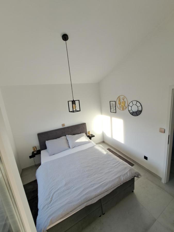 Apartmán Mala Smokva Vir Exteriér fotografie