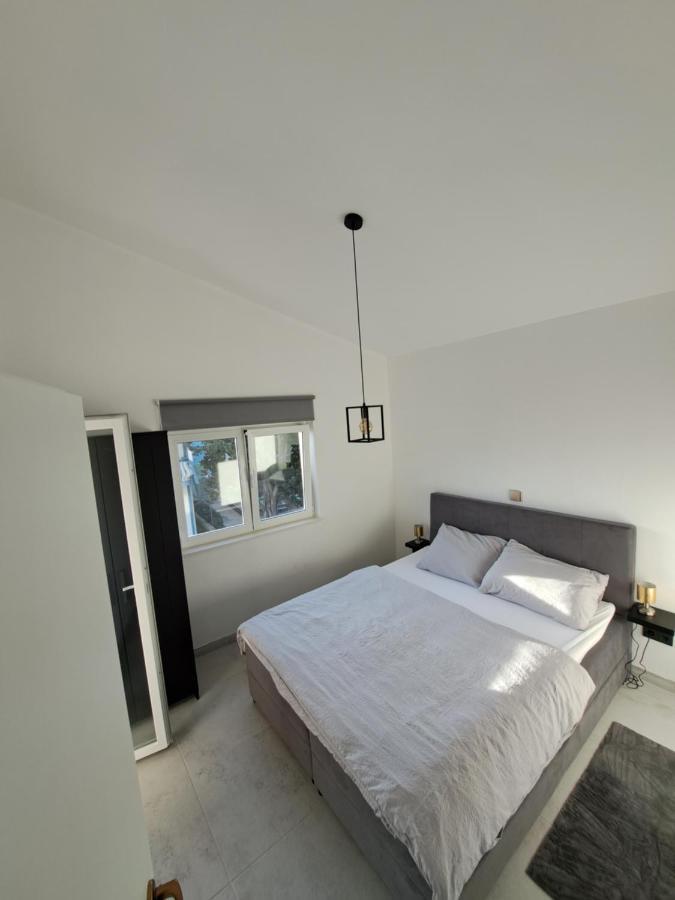 Apartmán Mala Smokva Vir Exteriér fotografie