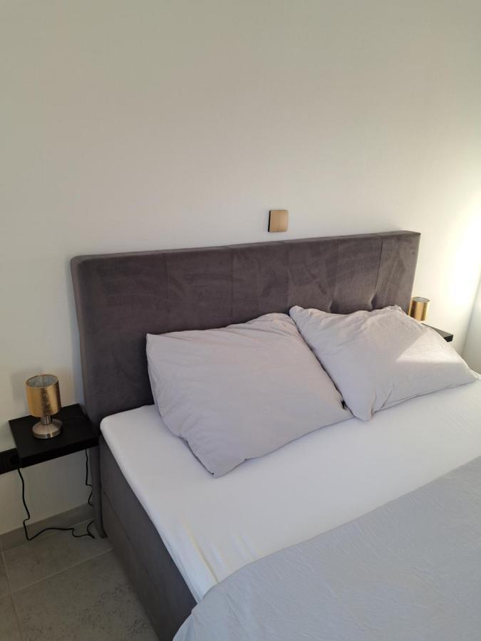 Apartmán Mala Smokva Vir Exteriér fotografie