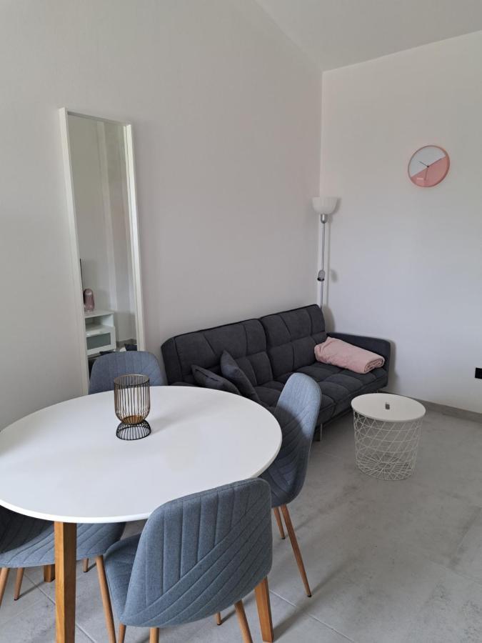 Apartmán Mala Smokva Vir Exteriér fotografie