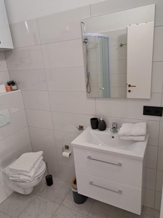 Apartmán Mala Smokva Vir Exteriér fotografie