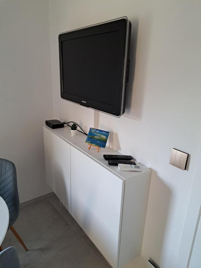 Apartmán Mala Smokva Vir Exteriér fotografie