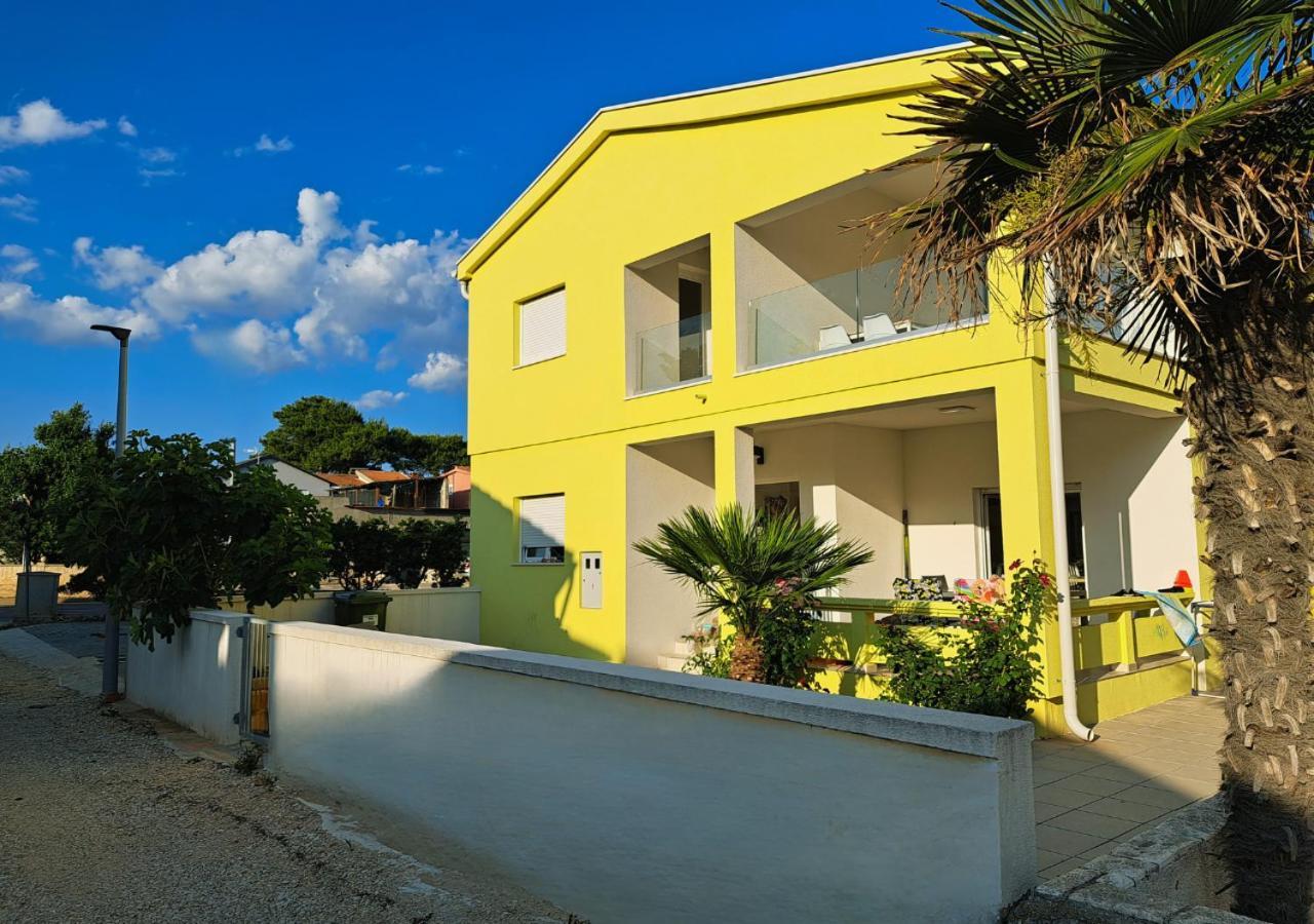 Apartmán Mala Smokva Vir Exteriér fotografie